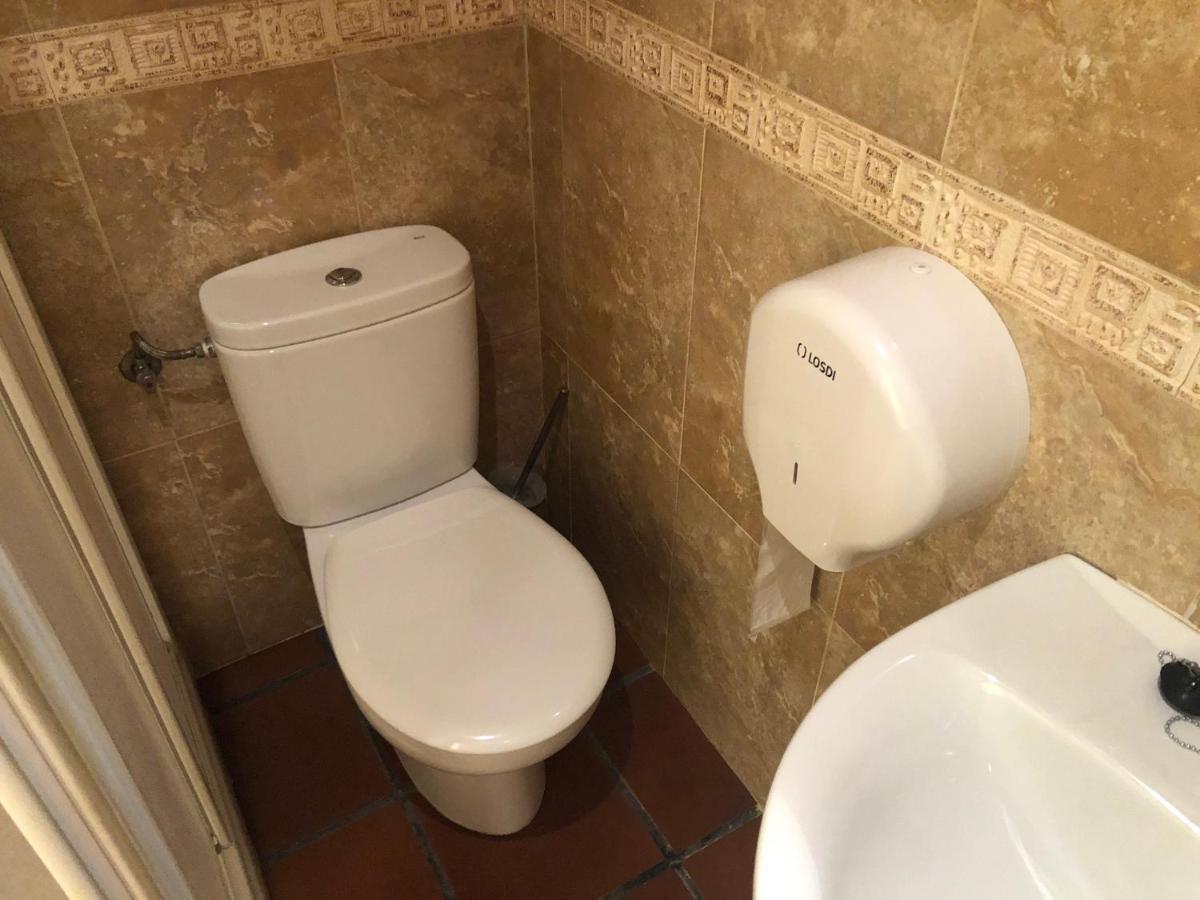 Bar Hostal Torralba De Los Sisones Екстер'єр фото