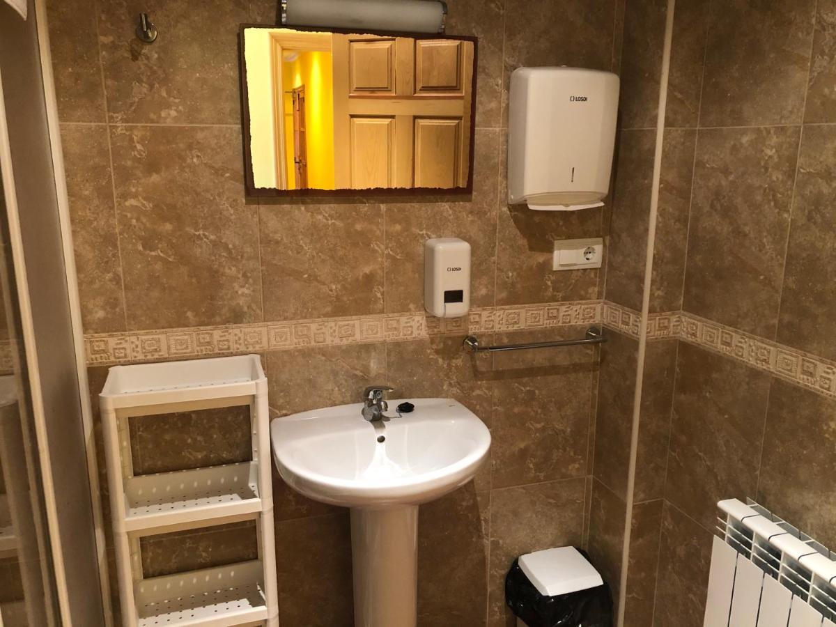 Bar Hostal Torralba De Los Sisones Екстер'єр фото